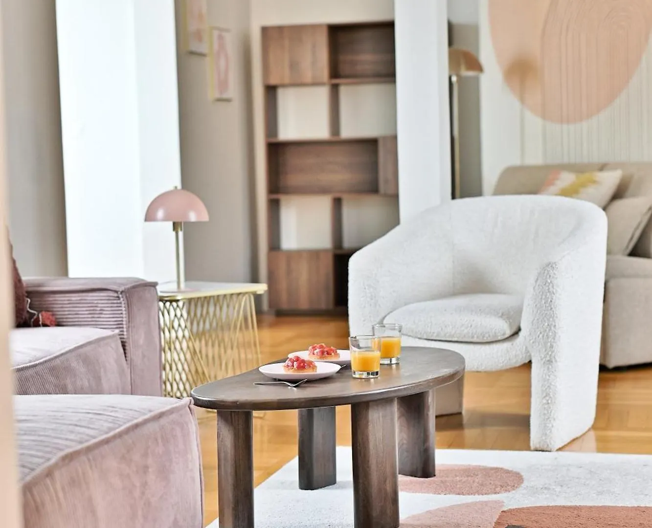 Lumineux & Spacieux - Vue Degagee, Arc De Triomphe Paris Apartment