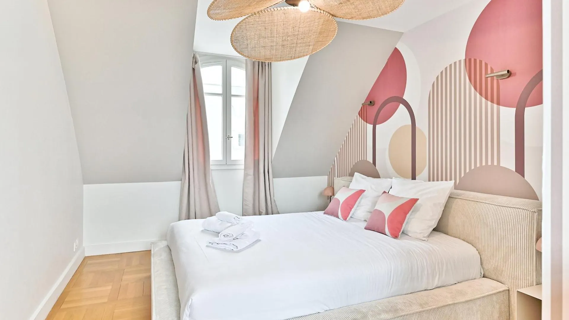 Lumineux & Spacieux - Vue Degagee, Arc De Triomphe Paris