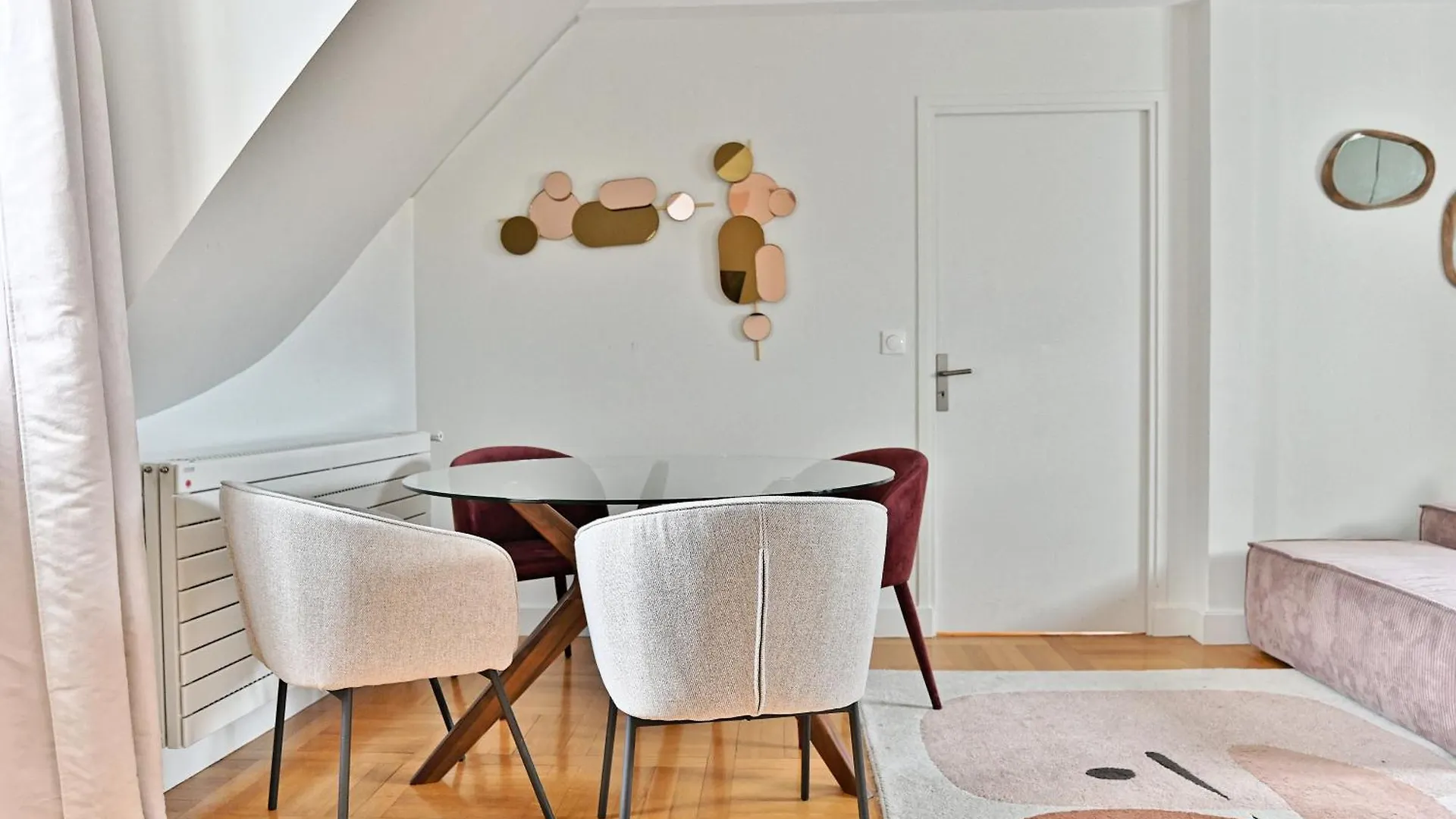 Lumineux & Spacieux - Vue Degagee, Arc De Triomphe Paris Apartment